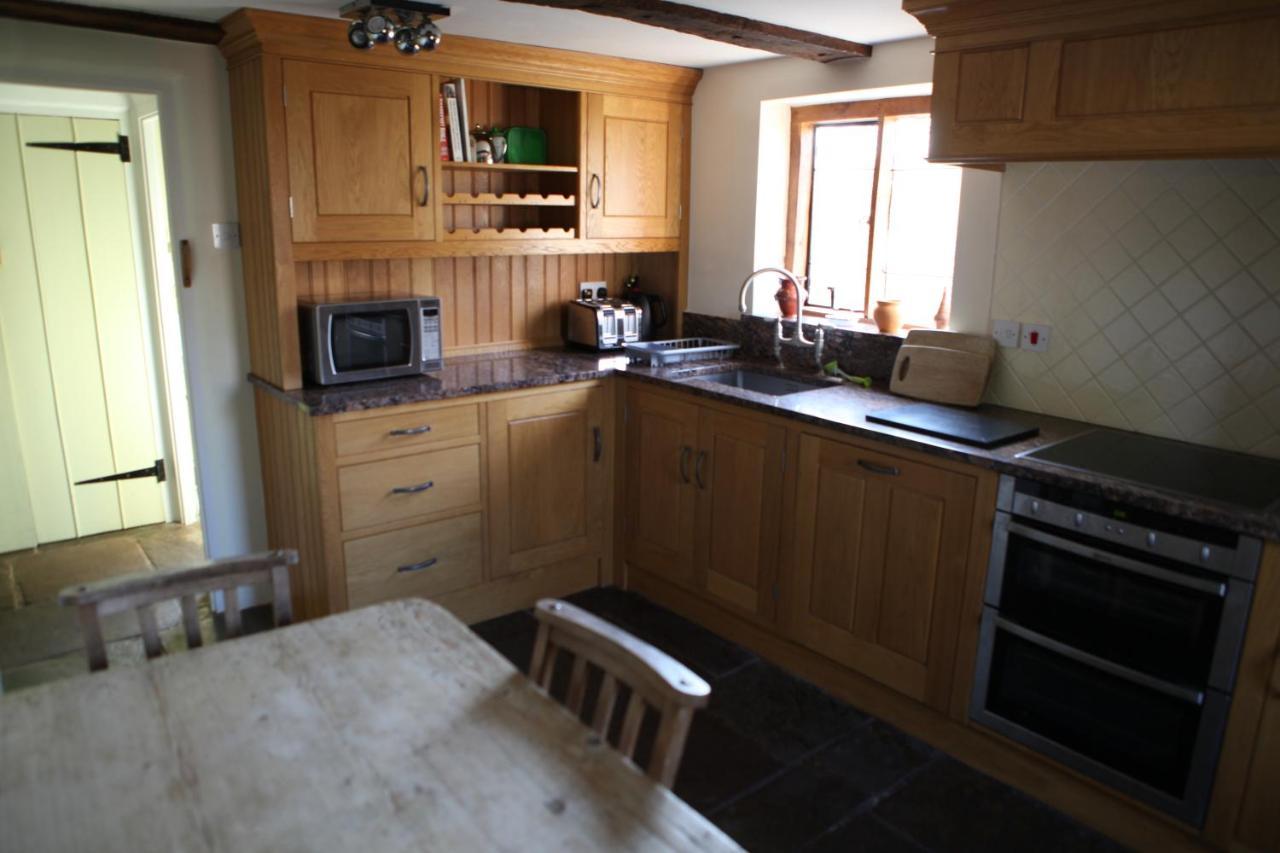 Medieval Cottage In Rural Monmouthshire. Raglan Exteriér fotografie